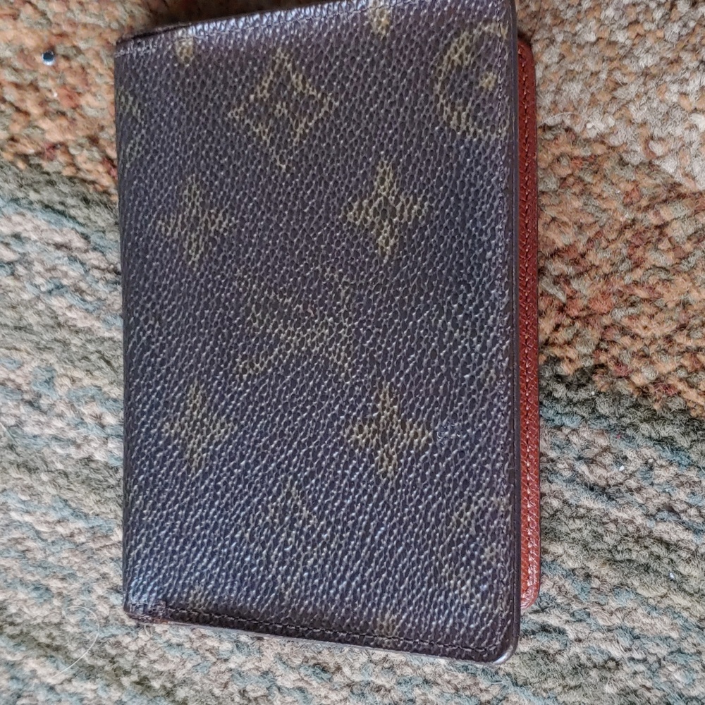 Louis Vuitton card holder